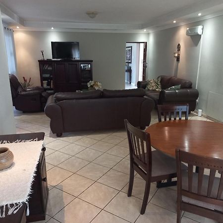 The Lakehouse Bnb Brakpan Eksteriør billede