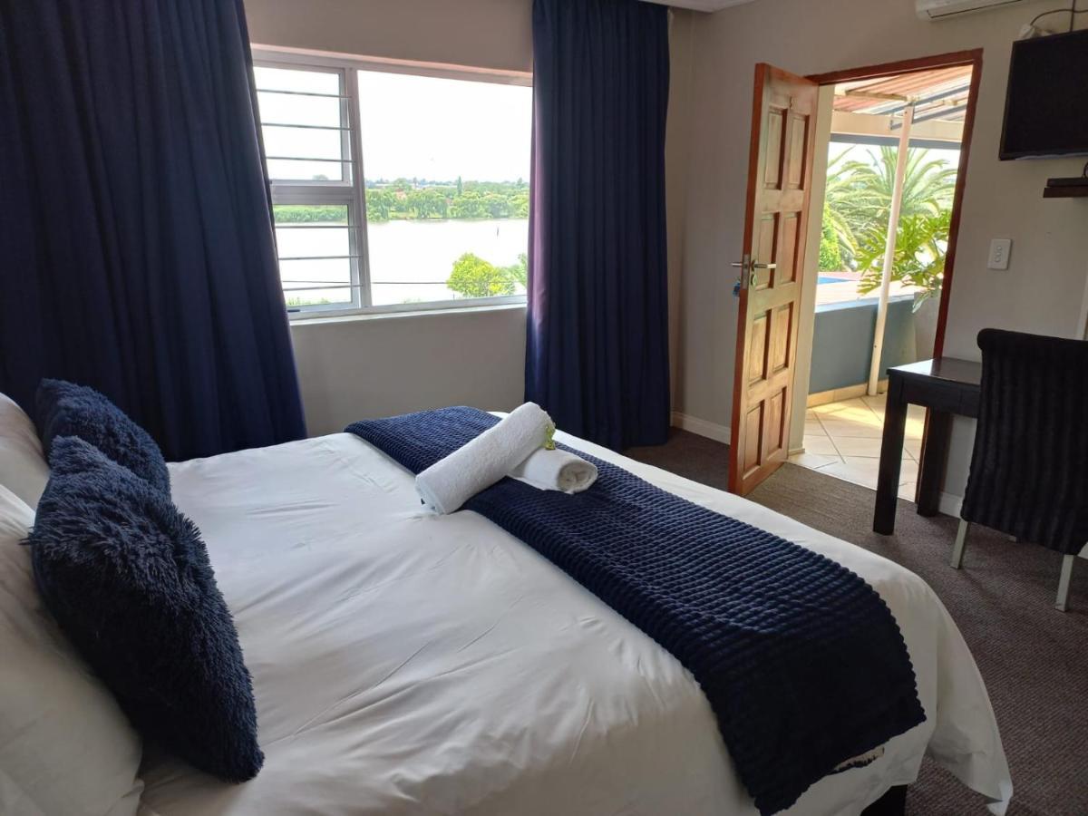 The Lakehouse Bnb Brakpan Eksteriør billede
